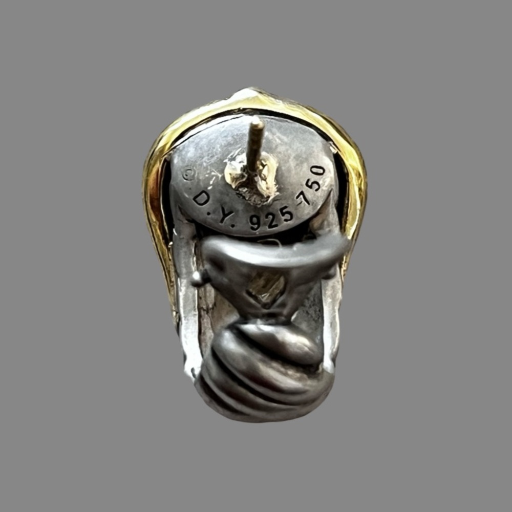 David Yurman 18 Karat Yellow Gold & Sterling Silver Belt Buckle Earrings - Picture 8 of 8